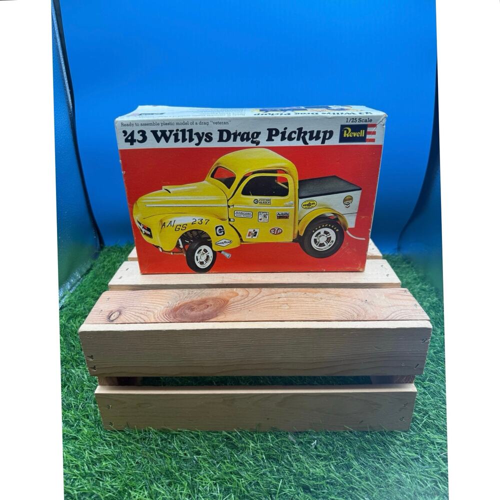 Vintage Revell 1970s '43 Willys Drag Pickup 1/25 Scale Model Kit-Partially Built
